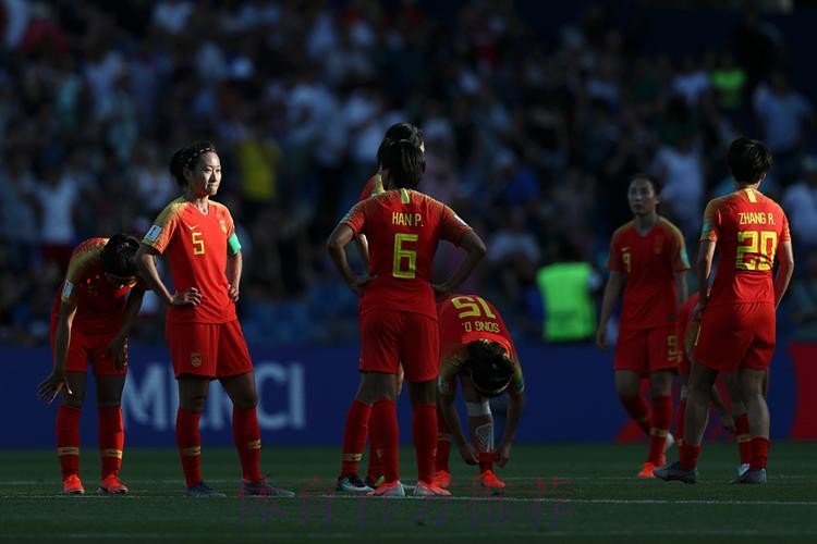 玫瑰再绽放 | 0-2不敌意大利 中国女足遗憾无缘八强 玫瑰再绽放 | 0-2不敌意大利 中国女足遗憾无缘八强